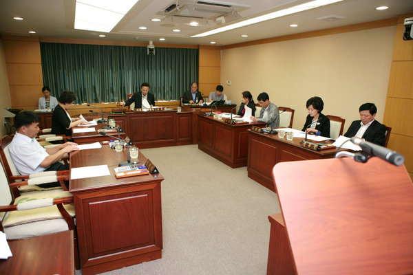 제180회 임시회 의회운영위원회 활동