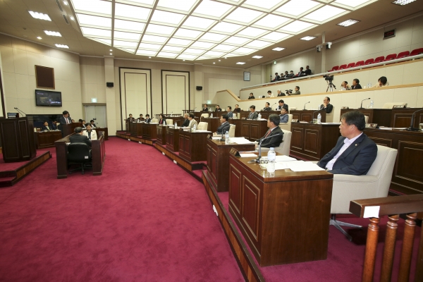 제195회 임시회 제2차 본회의 활동