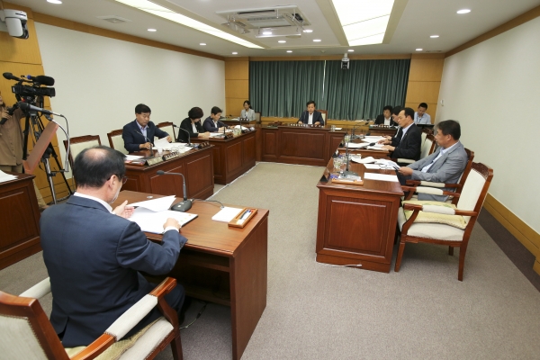 제196회 임시회 의회운영위원회 활동