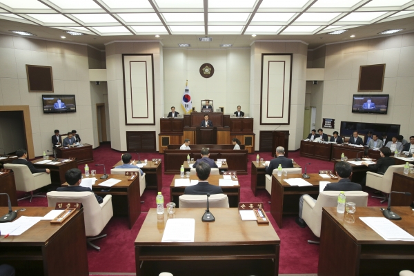 제196회 임시회 제2차 본회의 활동