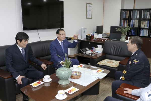 조희현 경북지방경찰청장 구미시의회 방문