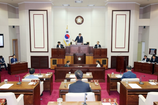 제206회 정례회 제2차 본회의 활동