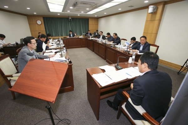 제207회 임시회 산업건설위원회 조례안 심사활동