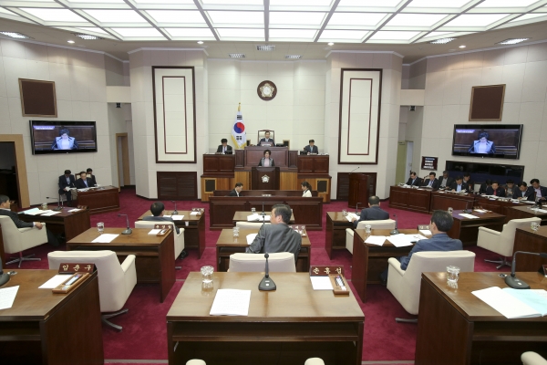 제208회 임시회 제2차 본회의 활동