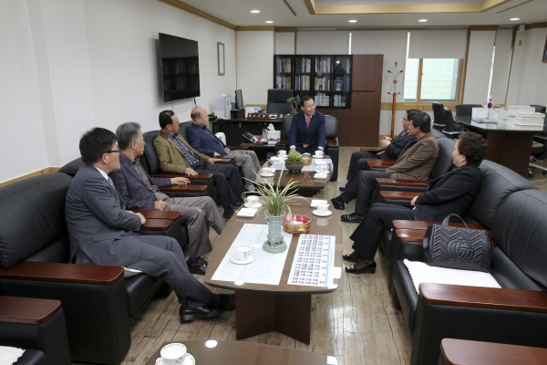구미시 의정회 회장단 일행 의회 방문
