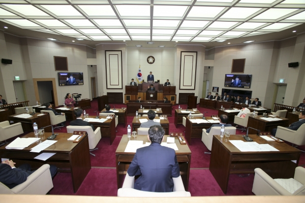 제212회 임시회 제2차 본회의 활동