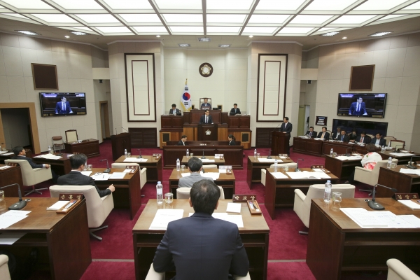 제212회 임시회 제2차 본회의 활동
