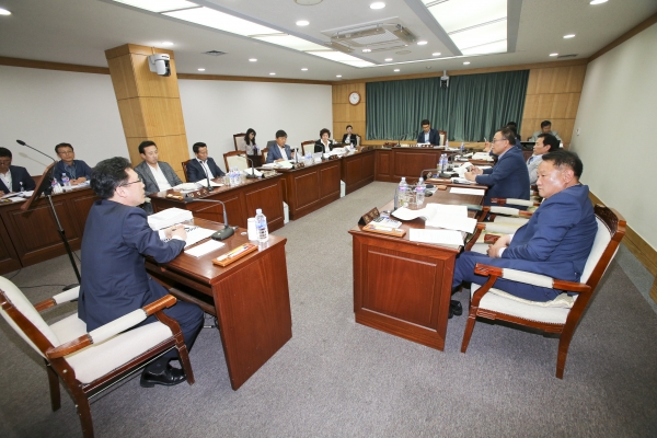 제214회 정례회 산업건설위원회 소관 행정사무감사 활동