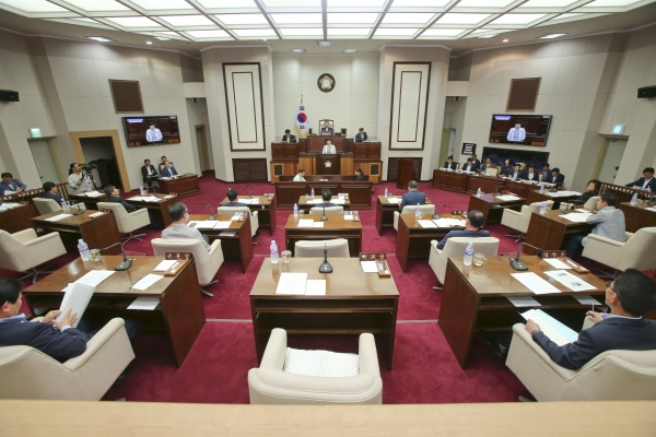 제214회 정례회 제2차 본회의 활동