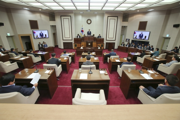 제215회 임시회 제1차 본회의