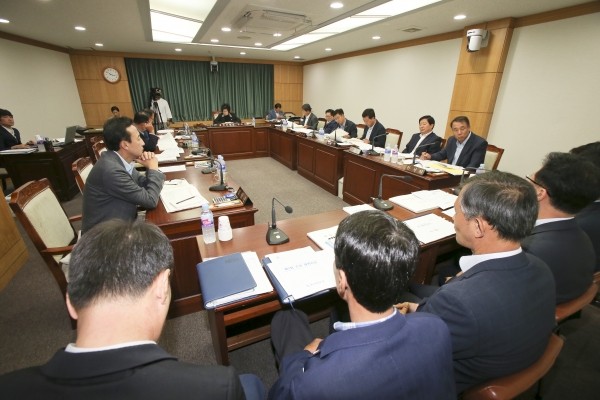 제216회 임시회 예산결산특별위원회 활동
