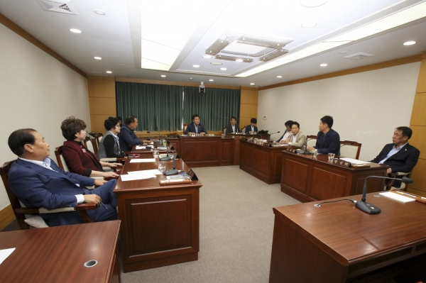 폐회중 의회운영위원회 활동