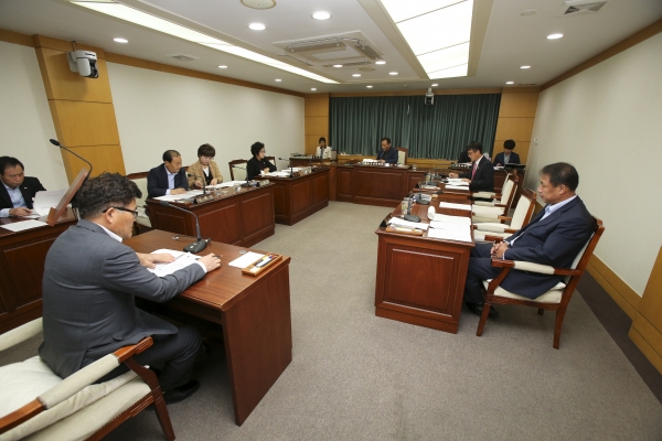 제217회 임시회 의회운영위원회 활동