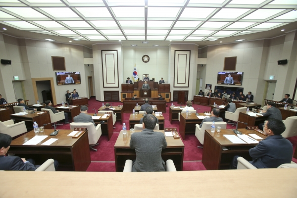 제218회 정례회 제3차 본회의 활동