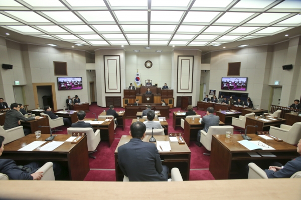 제219회 임시회 제4차 본회의 활동