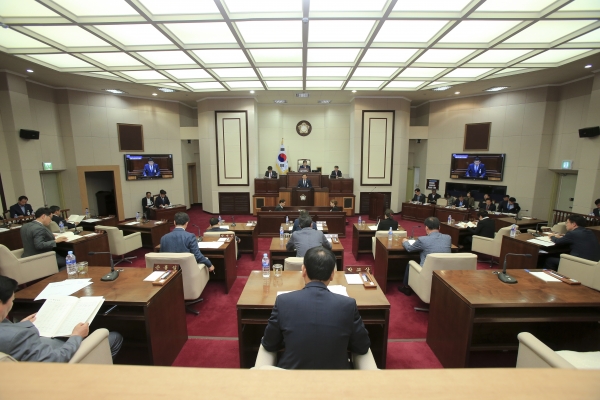 제221회 임시회 제1차 본회의 활동