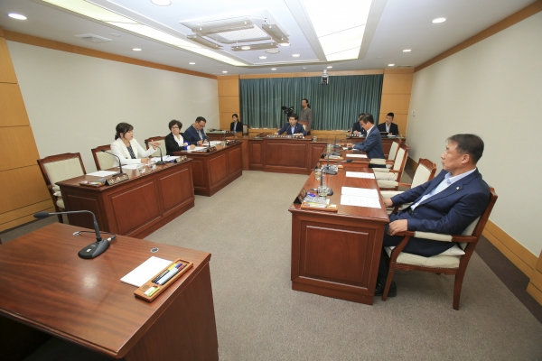제221회 임시회 의회운영위원회 활동