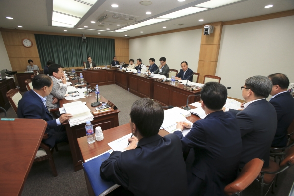 제221회 임시회 예산결산특별위원회 활동