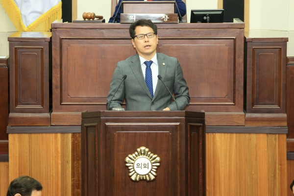 제221회 임시회 제2차 본회의 활동