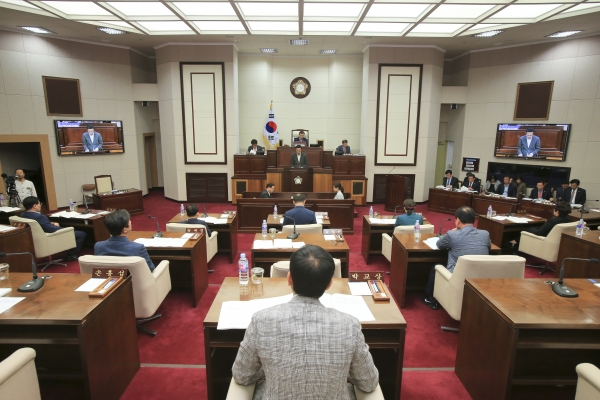 제221회 임시회 제2차 본회의 활동
