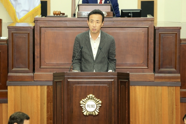 제221회 임시회 제2차 본회의 활동