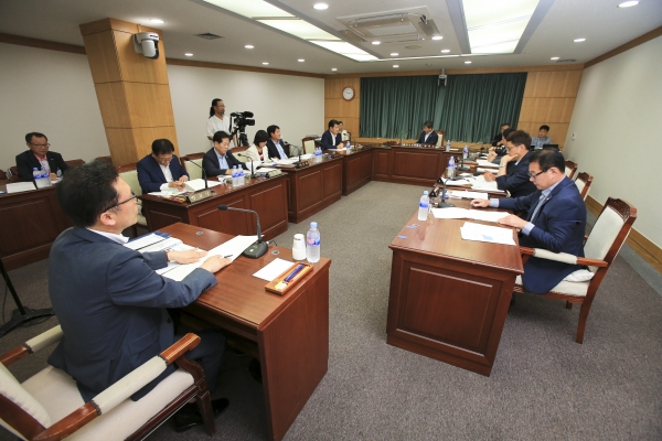 제225회 정례회 산업건설위원회 조례안 심사활동