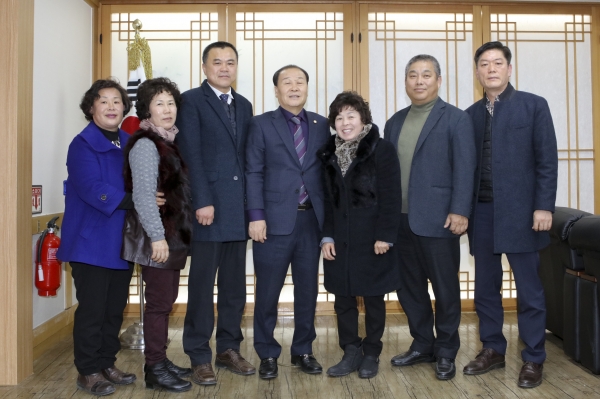 구미시 농업인연합회 신임 회장단 의장실 방문