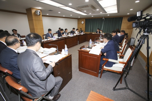 제233회 임시회 예산결산특별위원회 활동