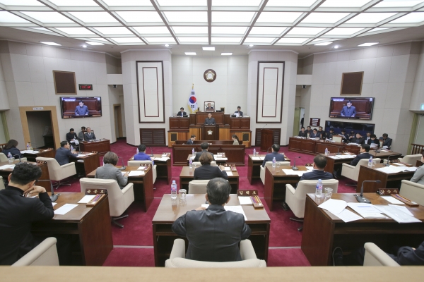 제235회 정례회 제2차 본회의 활동