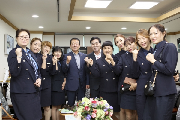 구미녹색어머니연합회 회장단 일행 의회방문