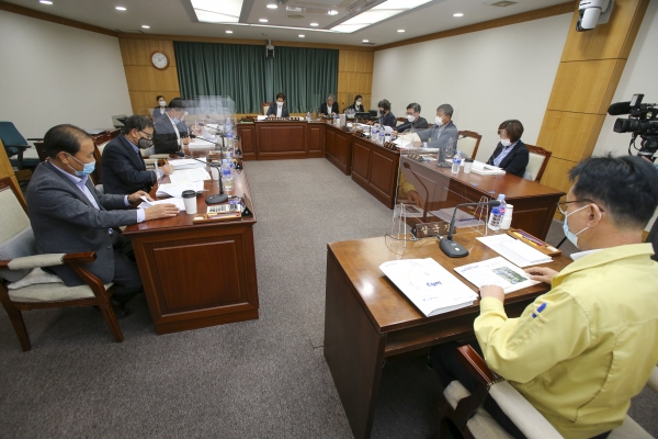 제244회 임시회 산업건설위원회 소관 조례안 및  2021년도 주요업무계획보고안 심사활동 