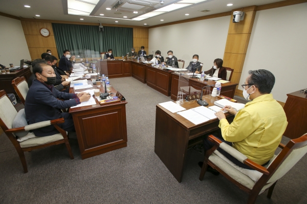 제245회 정례회 산업건설위원회 조례안 심사활동
