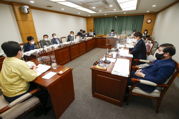 제250회 정례회시 기획행정위원회 소관 2021년도 제1회 추가경정예산안 및 기금운영계획변경안 예비심사 활동