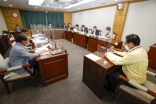 제251회 임시회 산업건설위원회 조례안 심사활동