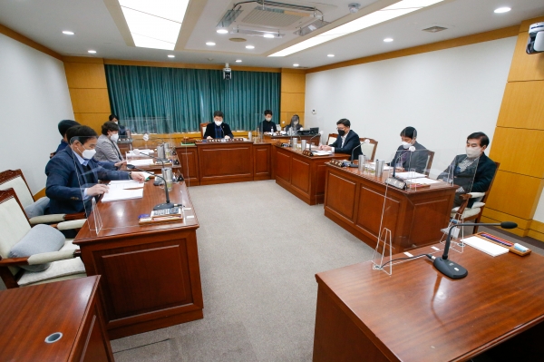 제256회 임시회시 의회운영위원회 조례안 심사활동