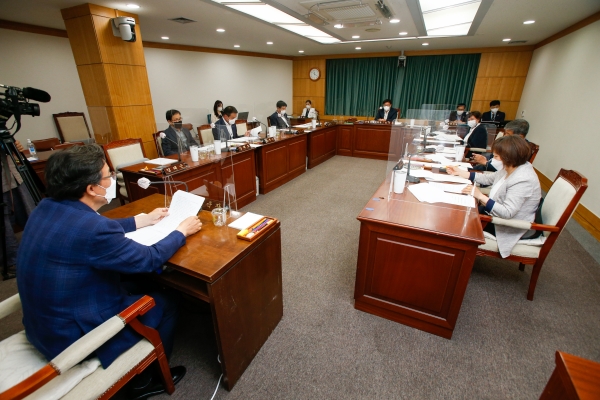 제258회 임시회시 산업건설위원회 조례안 심사활동