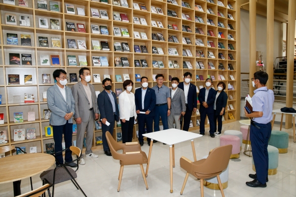 제260회 임시회 기획행정위원회 새마을운동 테마공원 현장방문