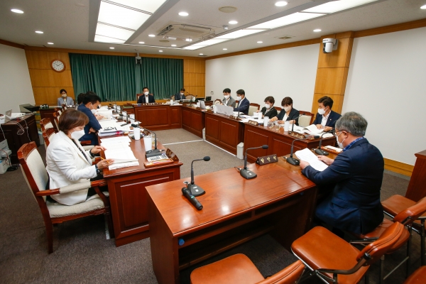 제261회 제1차 정례회 예산결산특별위원회 2021회계연도 세입·세출결산승인안과  2022년도 제1회 추경예산안 및 기금운용변경계획안 심사활동