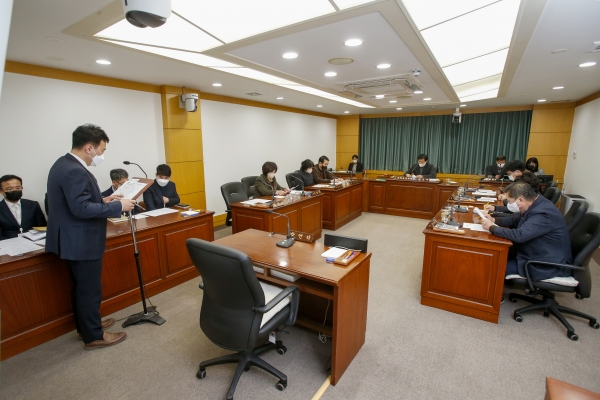 제263회 정례회 폐회중 제4차 의회운영위원회 활동
