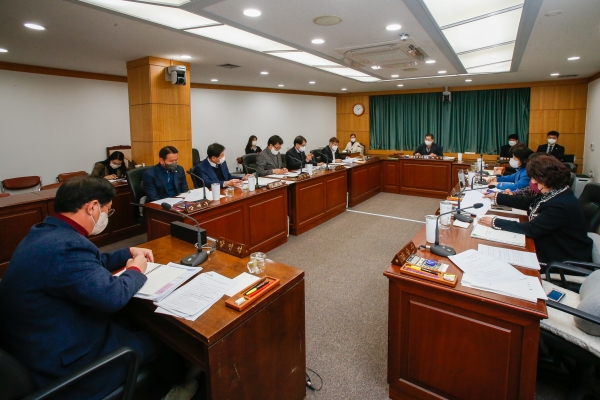 제264회 임시회 산업건설위원회 조례안 심사활동