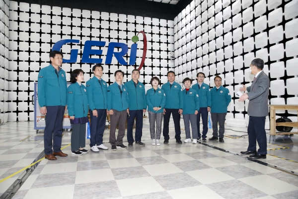 제265회 임시회시 산업건설위원회 구미전자정보기술원 분원 현장방문