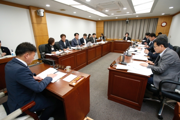 제266회 임시회 기획행정위원회 조례안 심사활동