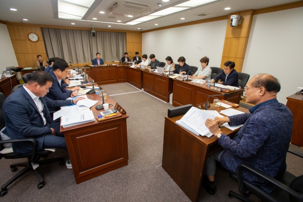제268회 정례회 산업건설위원회 조례안 심사활동