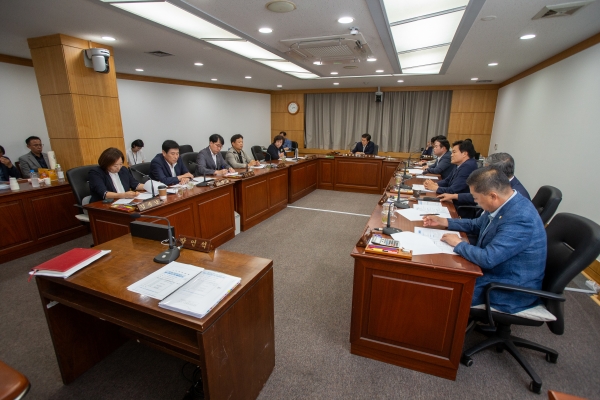 제270회 임시회 제4차 신공항이전지원특별위원회 활동