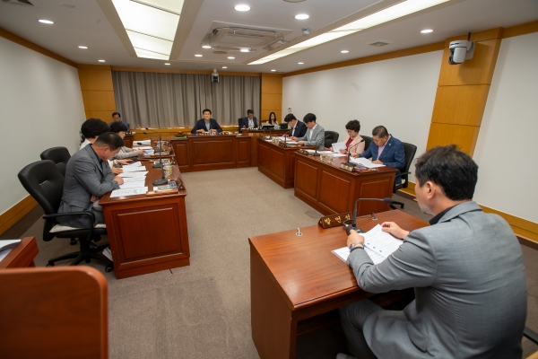 제270회 임시회 의회운영위원회 조례안 심사 활동 및 2023년도 행정사무감사 지적사항 조치결과 보고