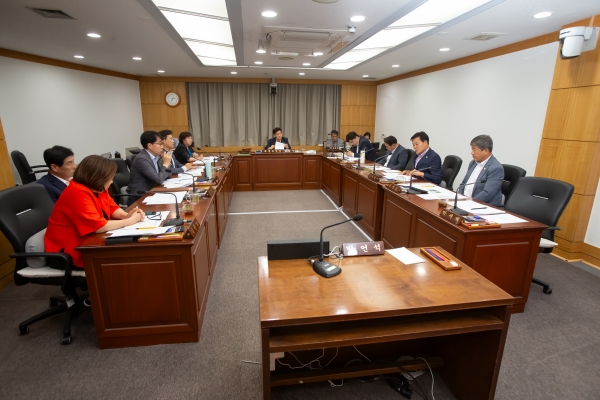 제270회 임시회 제5차 신공항이전지원특별위원회 활동