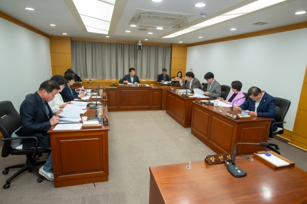 제275회 임시회 의회운영위원회 소관 조례안 심사 및 2024년도 행정사무감사계획서 작성