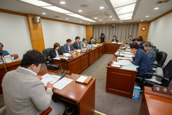 제276회 임시회 기획행정위원회 조례안 심사활동