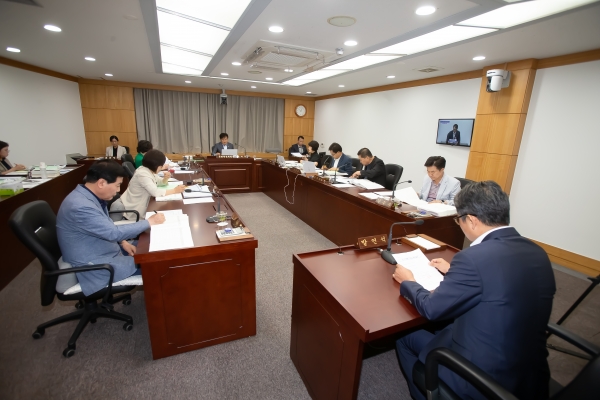제279회 임시회 문화환경위원회 조례안과 2024년도 제1회 추가경정예산안 및 기금운용계획변경안 예비심사활동