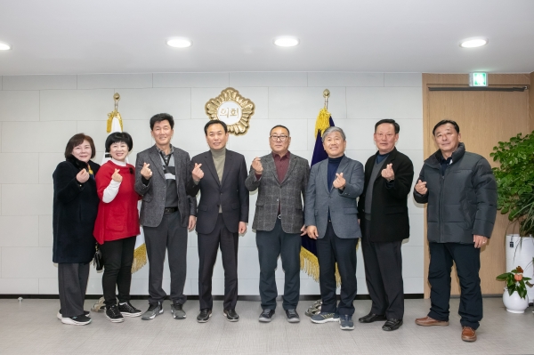 구미시 이통장협의회장 일행 의장실 방문